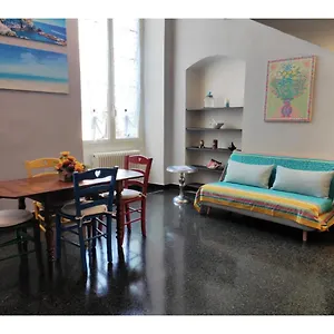https://alessandras-home.hotelitalianriviera.com